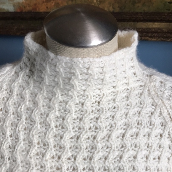 NWOT Mossimo cream mock neck knit pull on sweater size M regular or L juniors - Picture 2 of 11